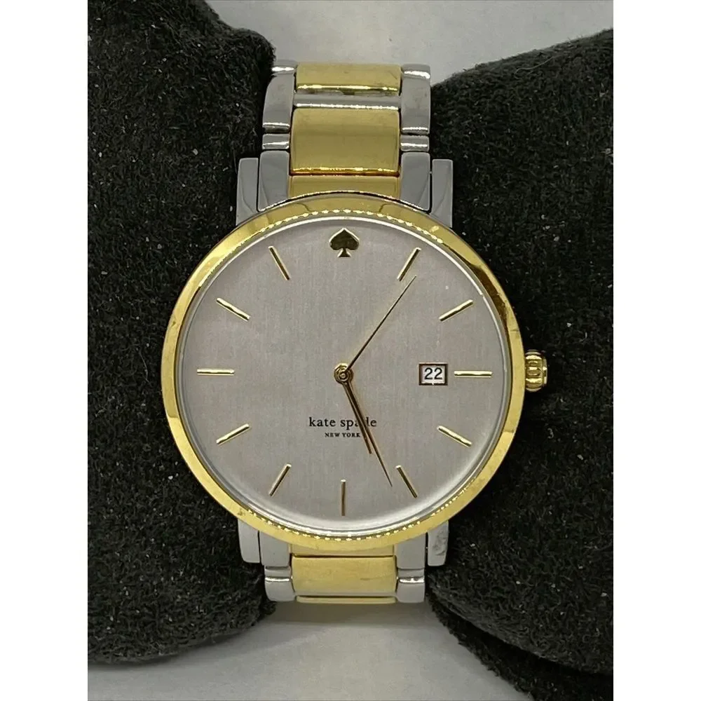 Kate Spade New York 0108 Women's Stainless Steel Silver Analog Dial Watch XX566